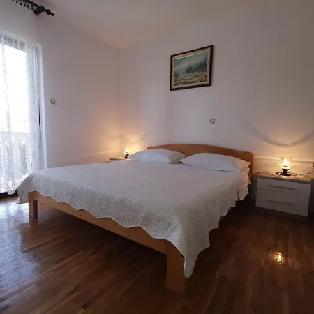 Apartament Fuer 4 Personen Mit Balkon By Interhome *