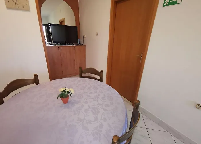 Apartament Fuer 4 Personen Mit Balkon By Interhome Crikvenica