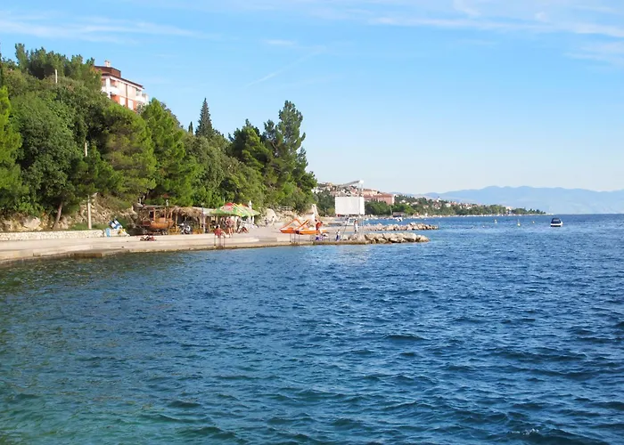 Fuer 4 Personen Mit Balkon By Interhome Crikvenica