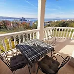 Fuer 4 Personen Mit Balkon By Interhome Crikvenica