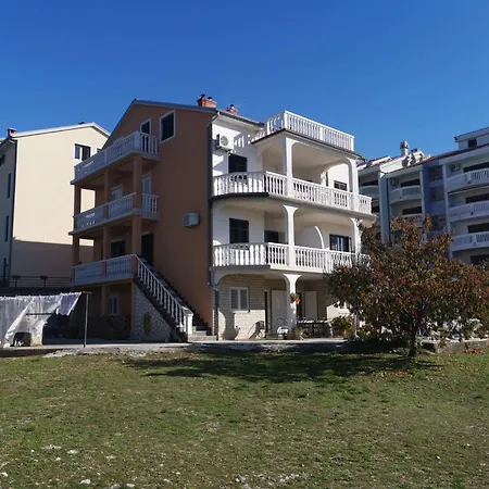 Lejlighed Fuer 4 Personen Mit Balkon By Interhome