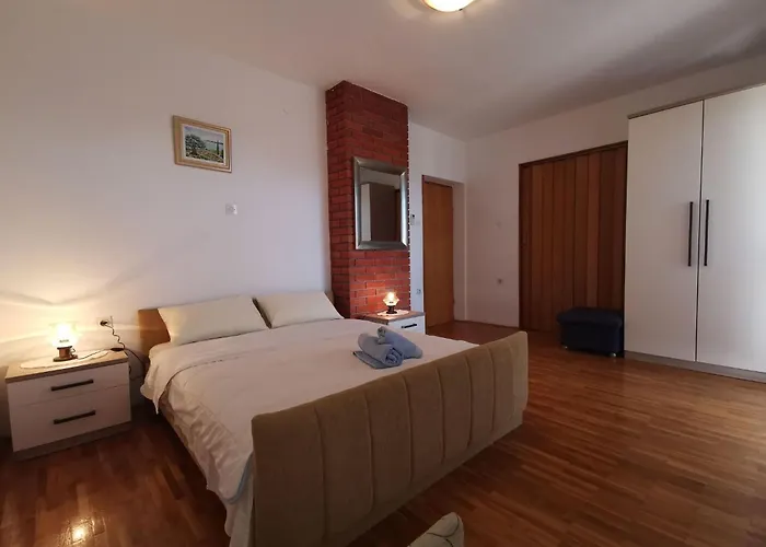 Fuer 4 Personen Mit Balkon By Interhome Apartman Crikvenica