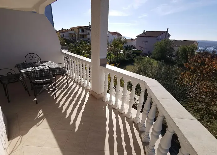 Fuer 4 Personen Mit Balkon By Interhome Apartman *